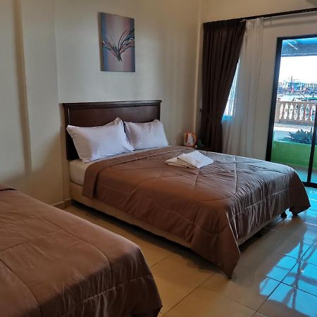 Hotel & Chalet Sportfishing Pnk Телук-Баханг Экстерьер фото